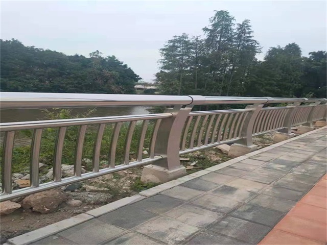 橋梁護(hù)欄